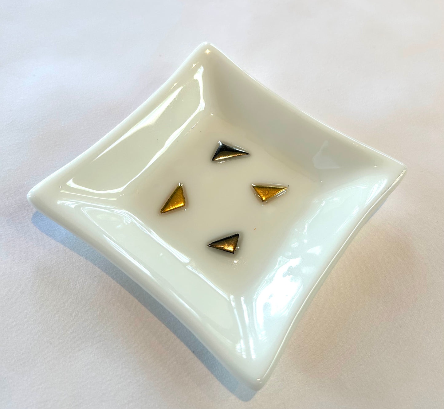 Artisan Glass The Small Square Dish