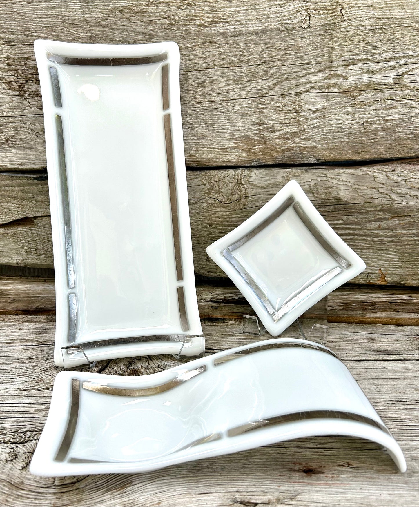 Artisan Glass Homeware White & Platinum